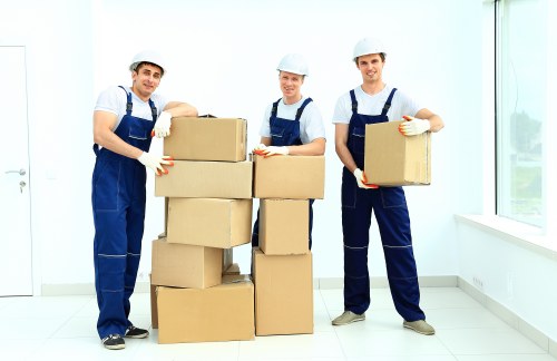 Local movers providing transport and unloading services in Carshalton