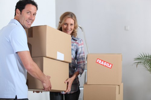 Truck hire suitable for flat and house moves in Carshalton